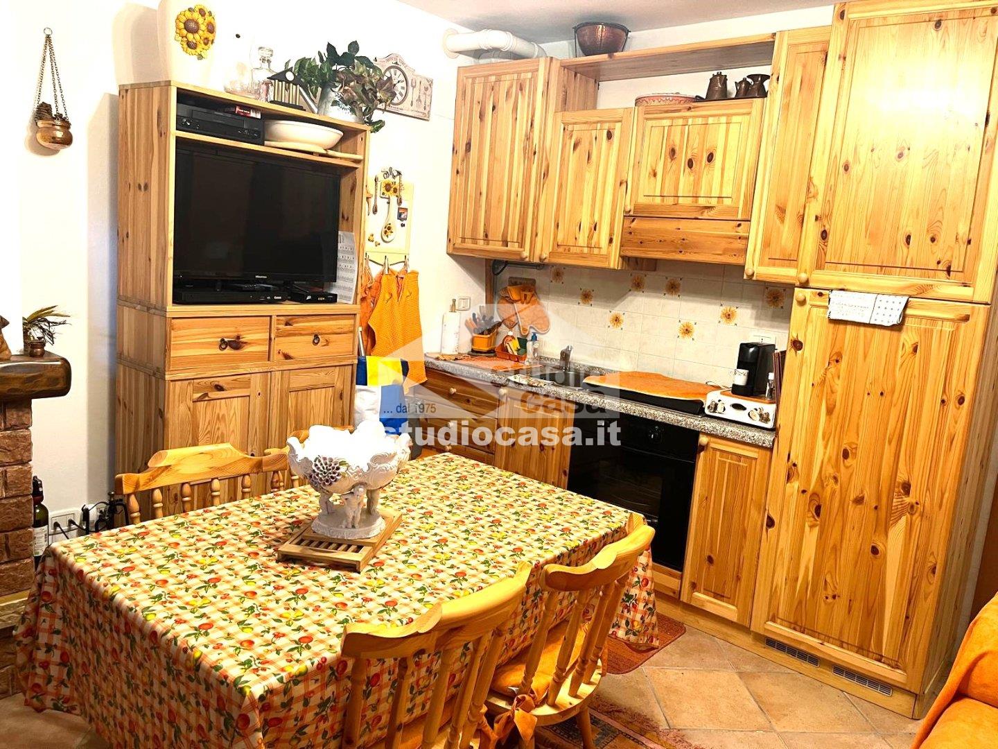 Appartamento in vendita a Lenna