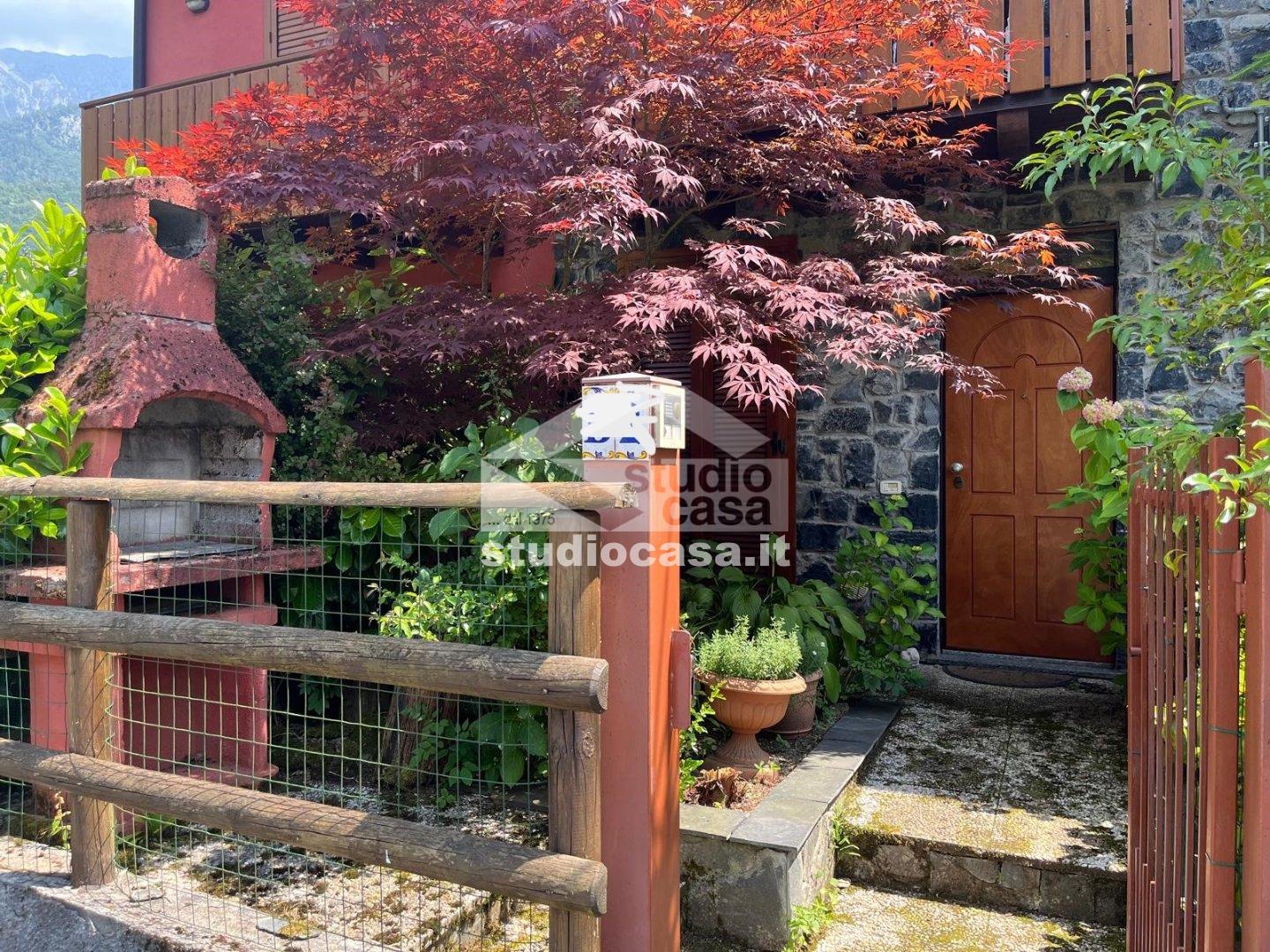 Appartamento in vendita a Lenna