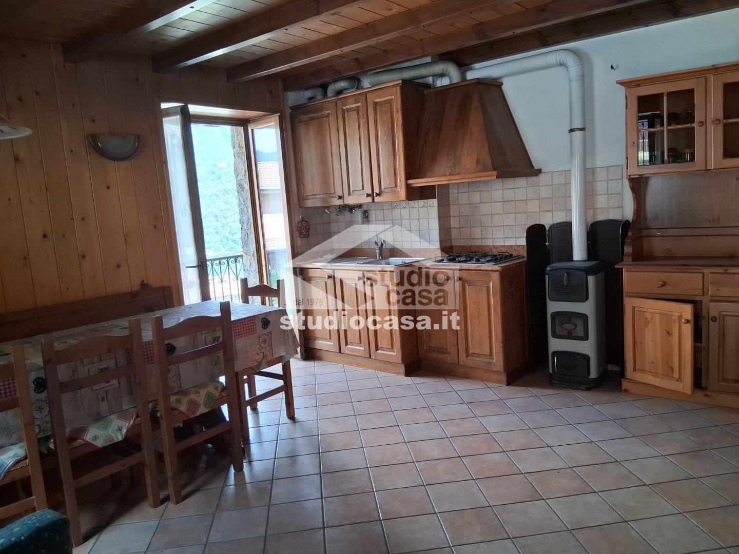 Appartamento in vendita a Algua