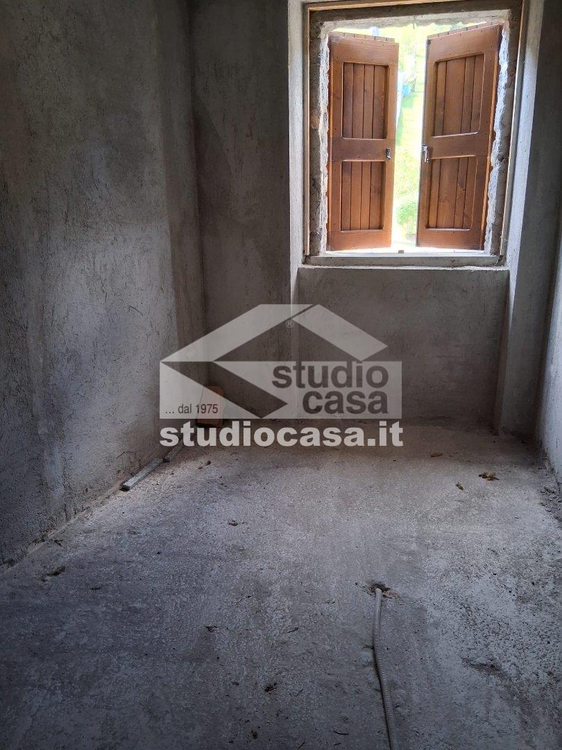 Appartamento in vendita a Algua