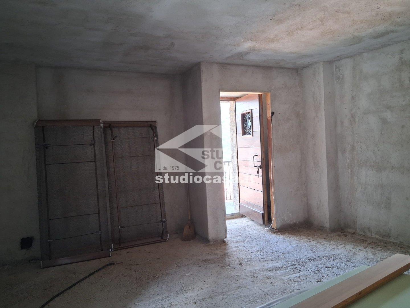 Appartamento in vendita a Algua