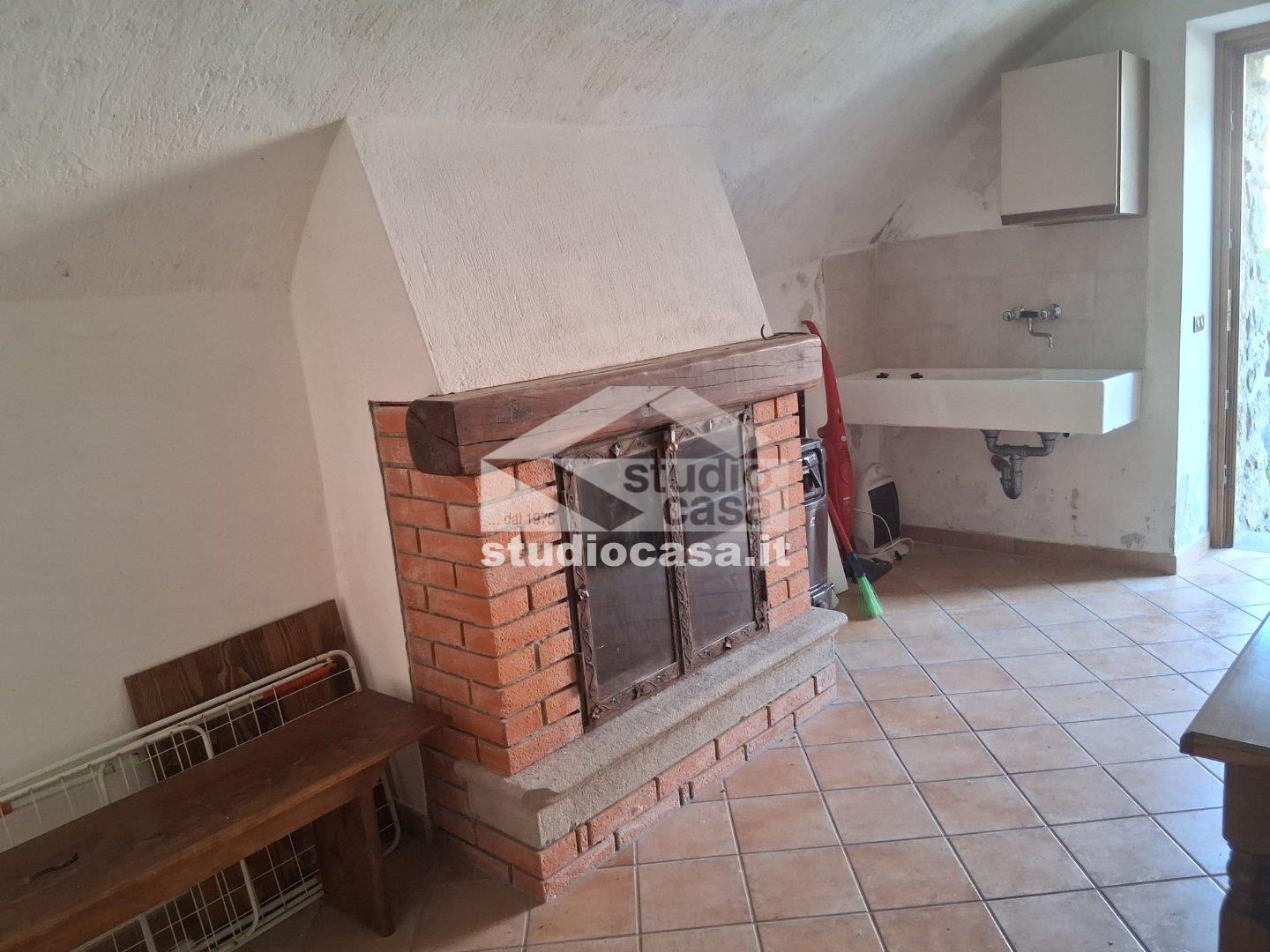 Appartamento in vendita a Algua