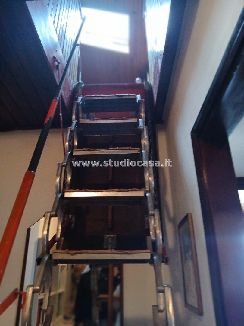 Appartamento in vendita a Costa Serina