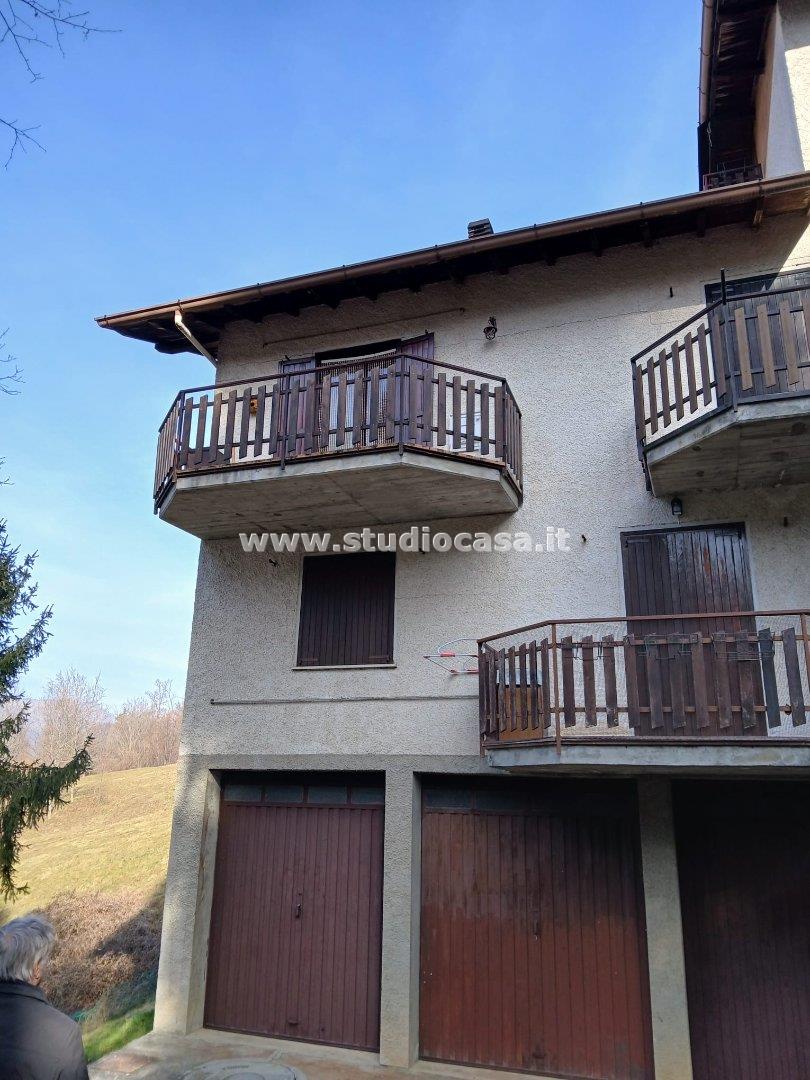 Appartamento in vendita a Costa Serina