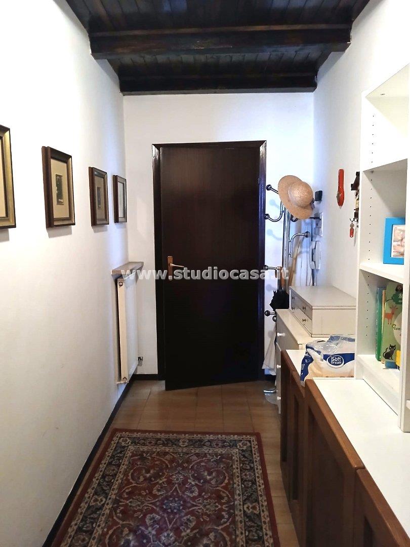 Appartamento in vendita a Costa Serina