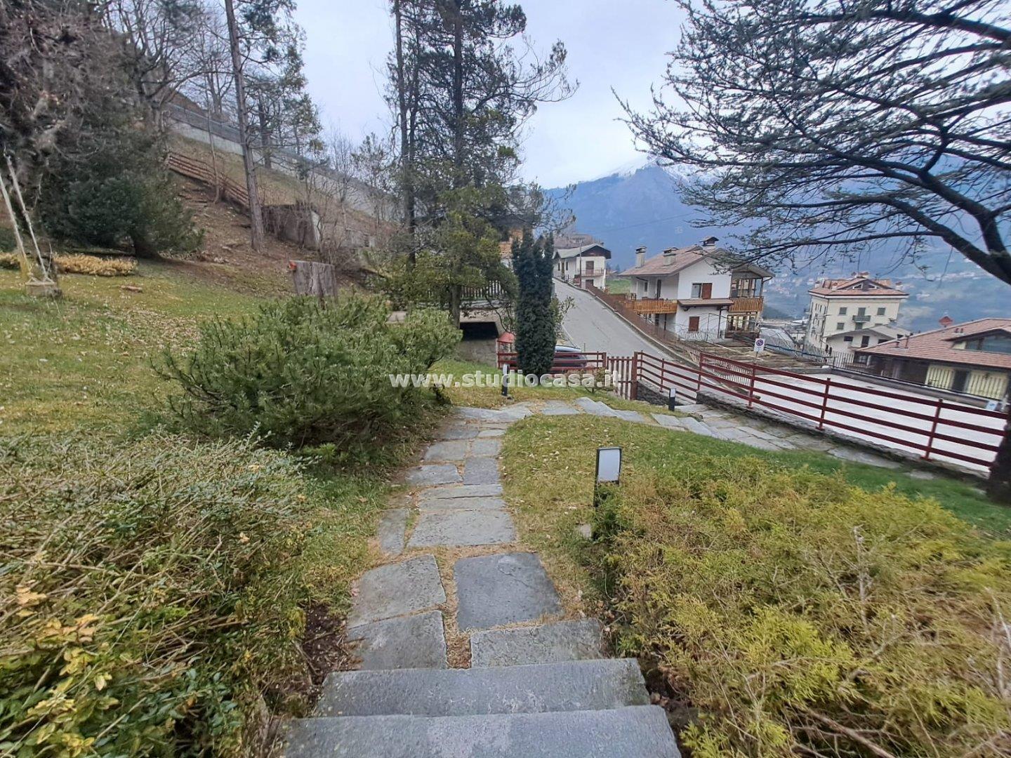 Villa Unifamiliare in vendita a Oltre il Colle