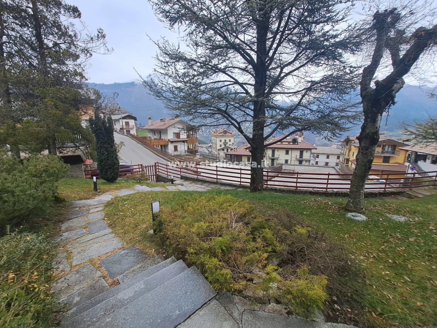 Villa Unifamiliare in vendita a Oltre il Colle