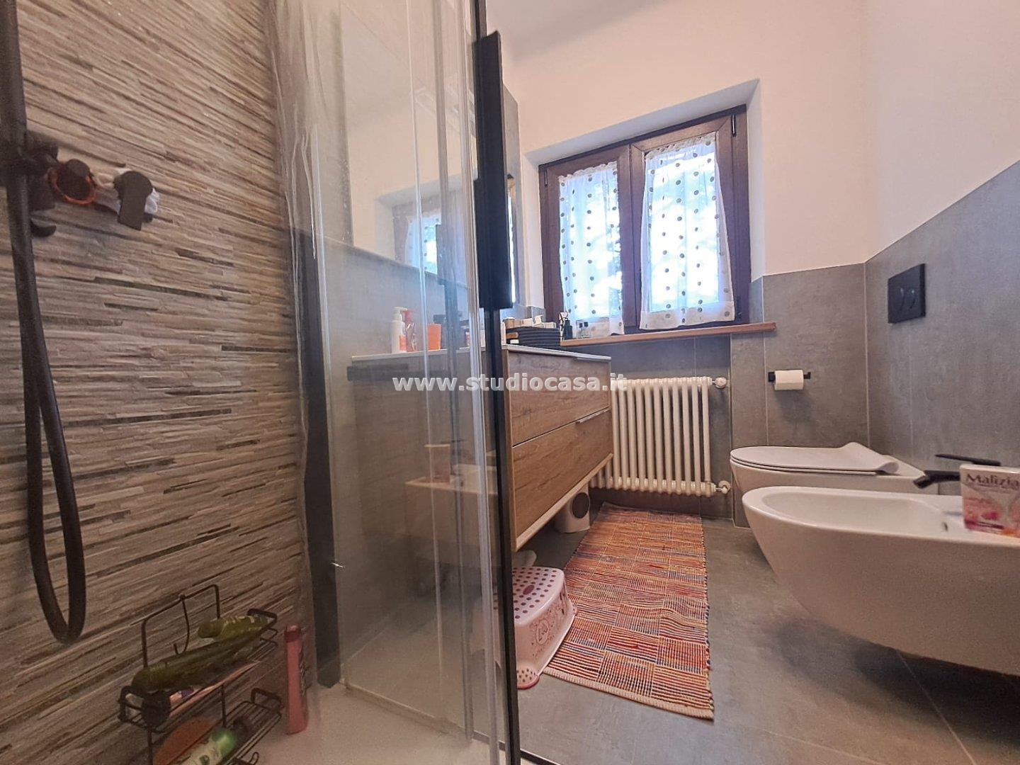 Villa Unifamiliare in vendita a Oltre il Colle