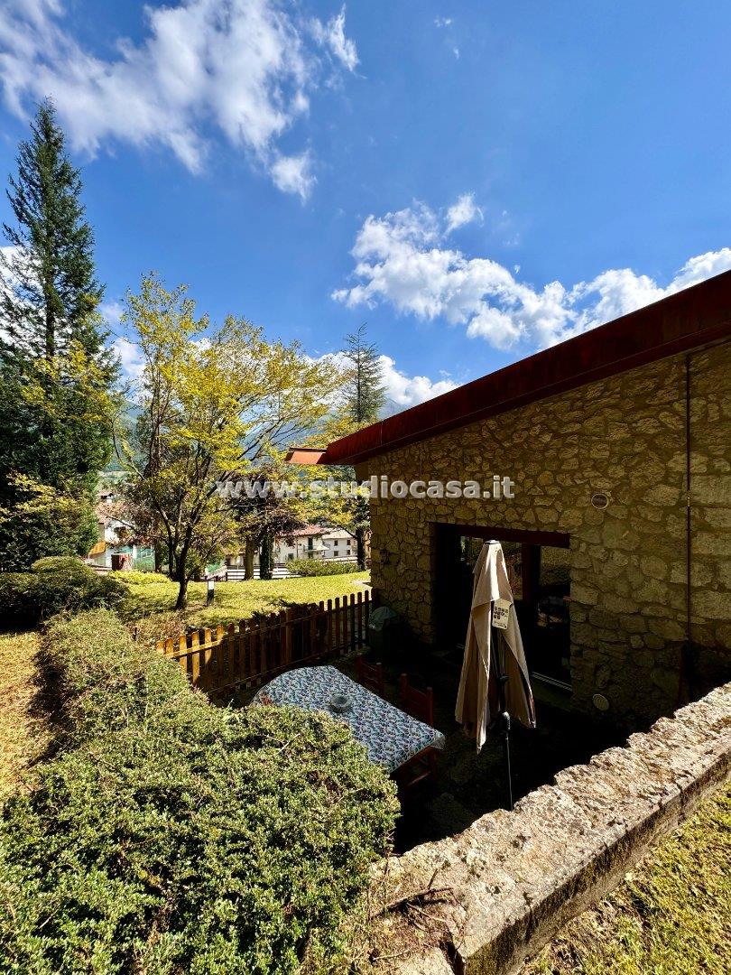 Villa Unifamiliare in vendita a Oltre il Colle