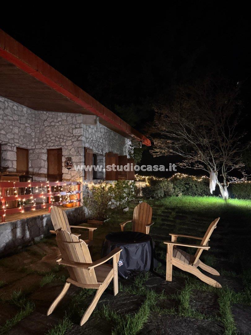 Villa Unifamiliare in vendita a Oltre il Colle