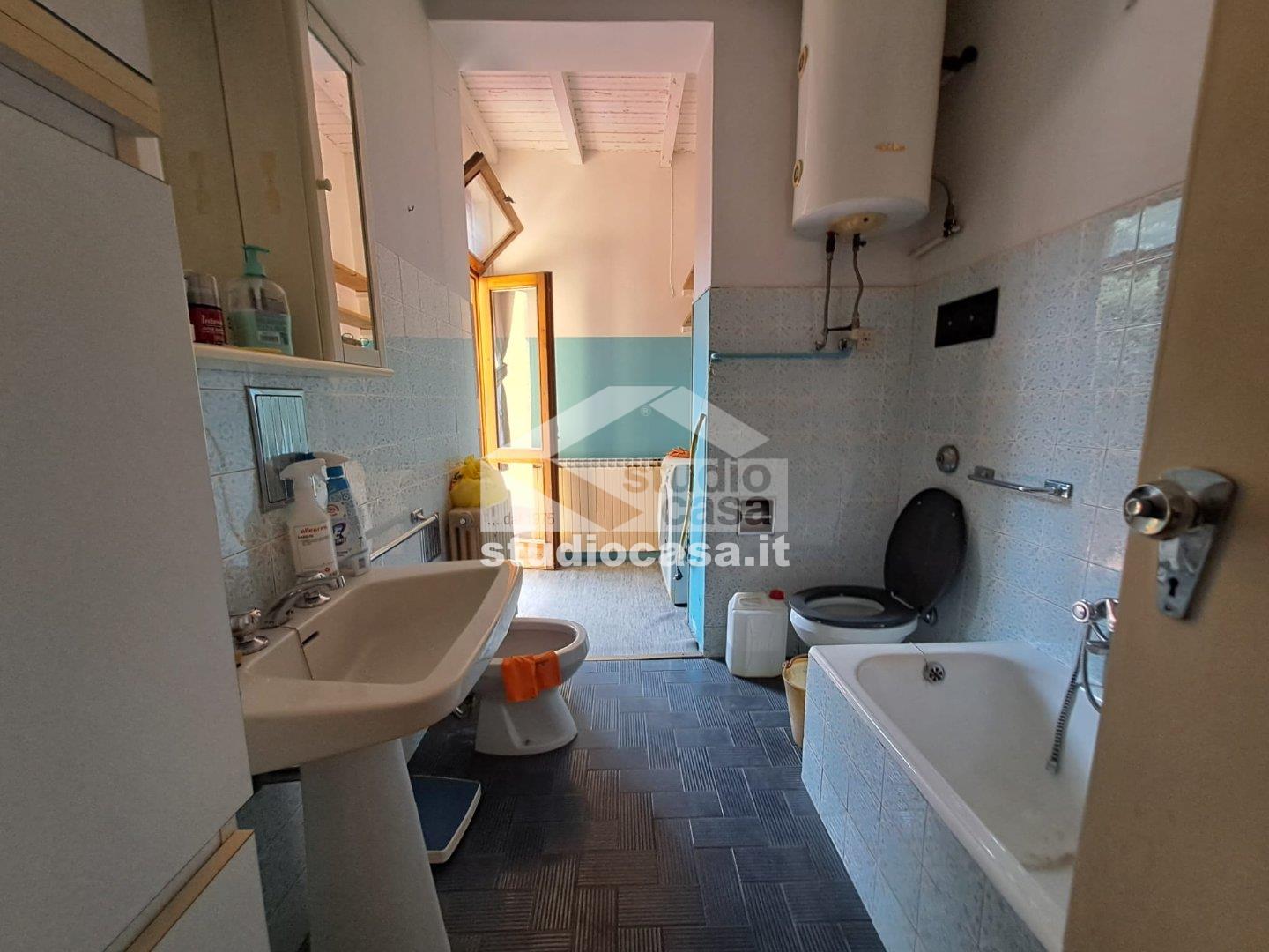 Casa Bifamiliare in vendita a Val Brembilla