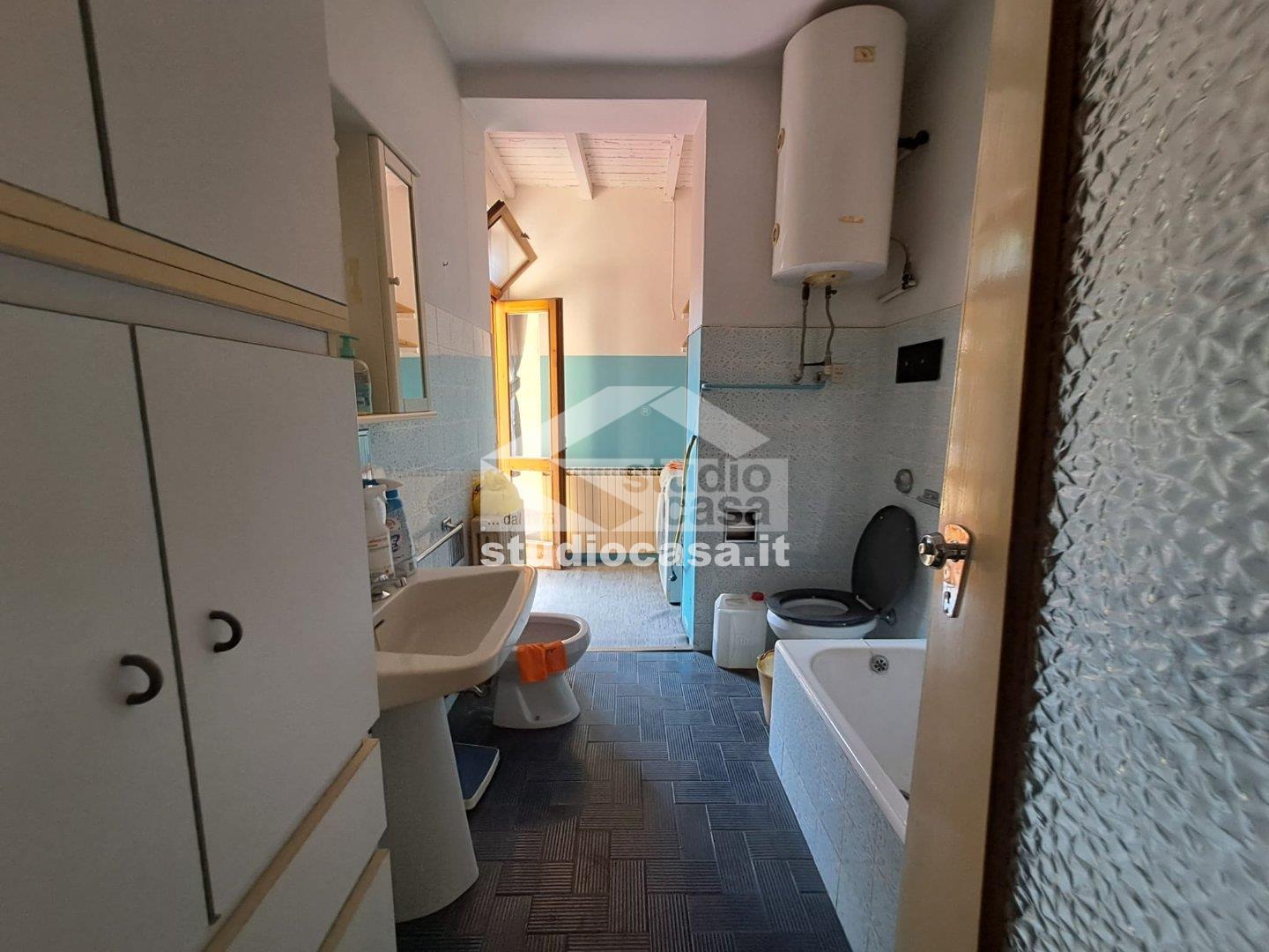 Casa Bifamiliare in vendita a Val Brembilla
