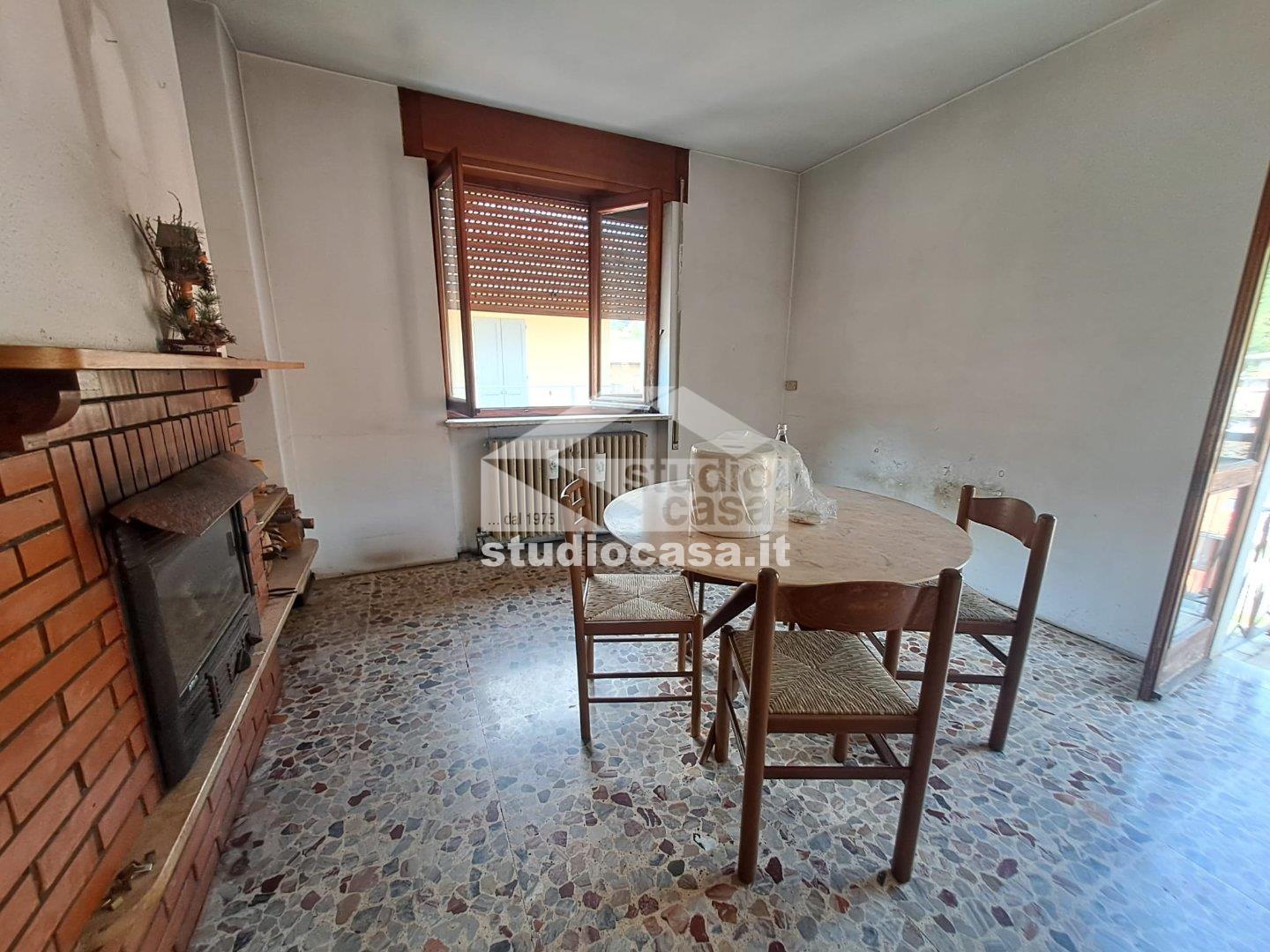 Casa Bifamiliare in vendita a Val Brembilla