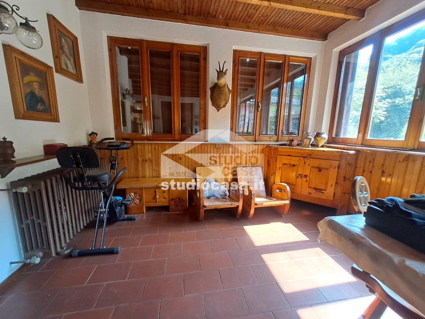 Casa Bifamiliare in vendita a Val Brembilla
