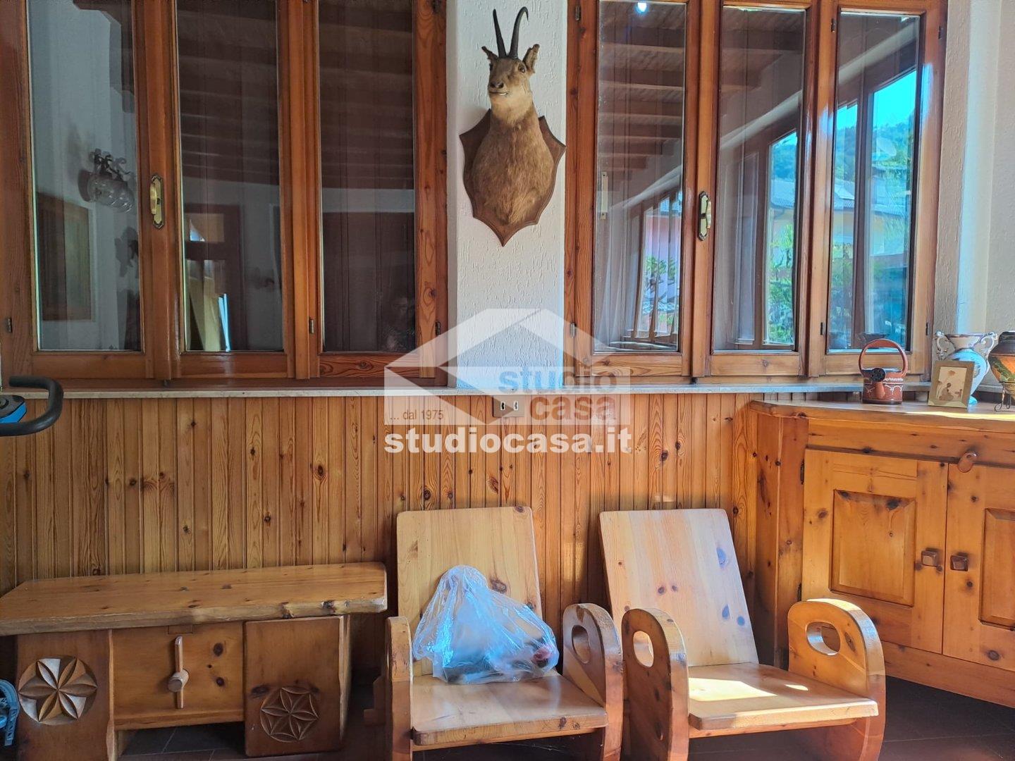 Casa Bifamiliare in vendita a Val Brembilla