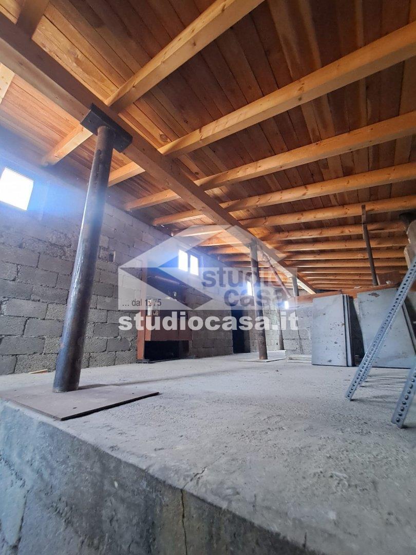 Casa Bifamiliare in vendita a Val Brembilla