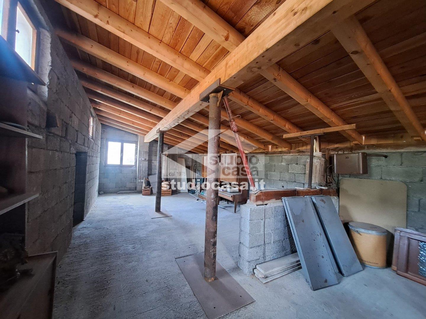 Casa Bifamiliare in vendita a Val Brembilla