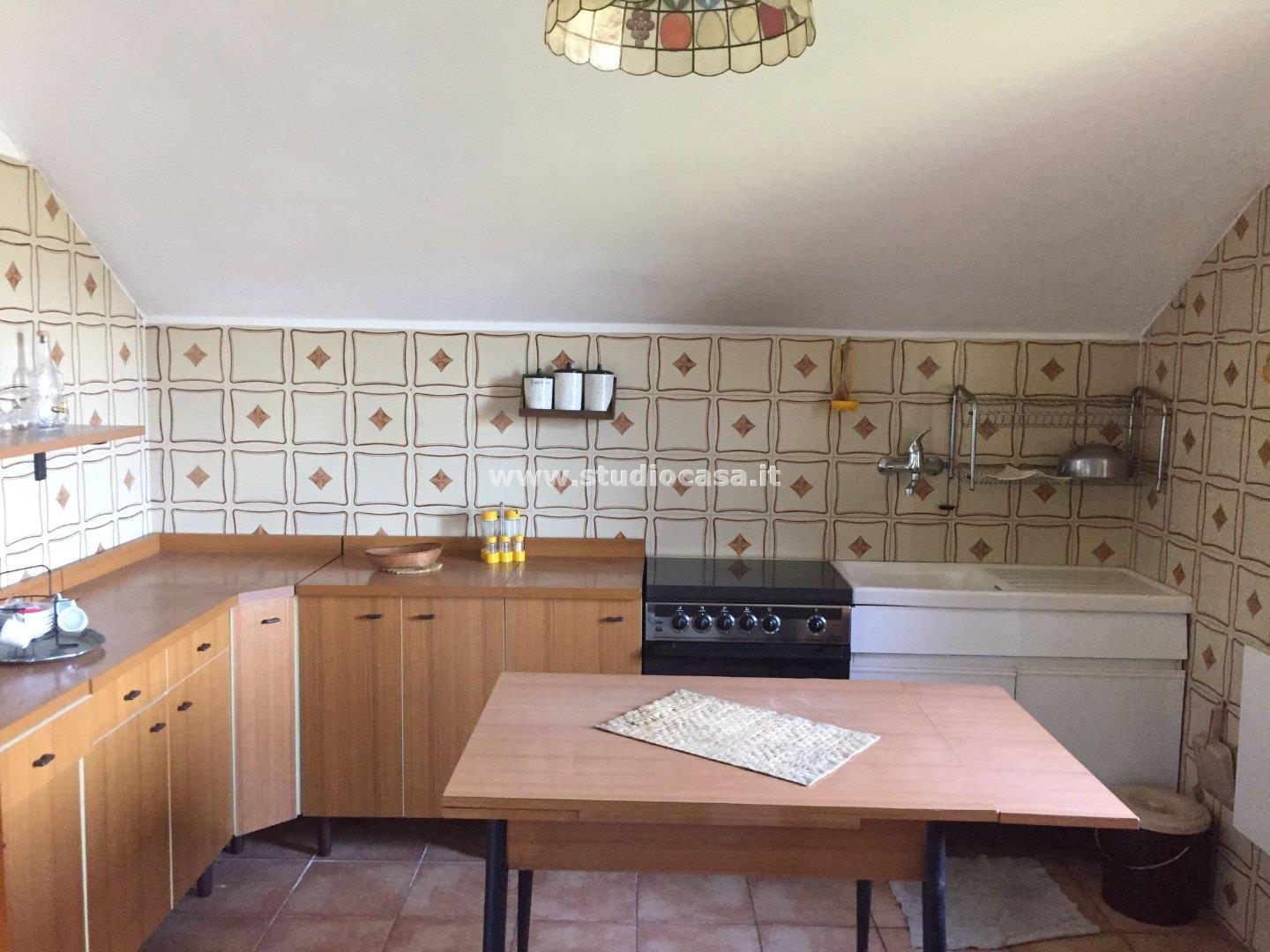 Appartamento in vendita a Algua