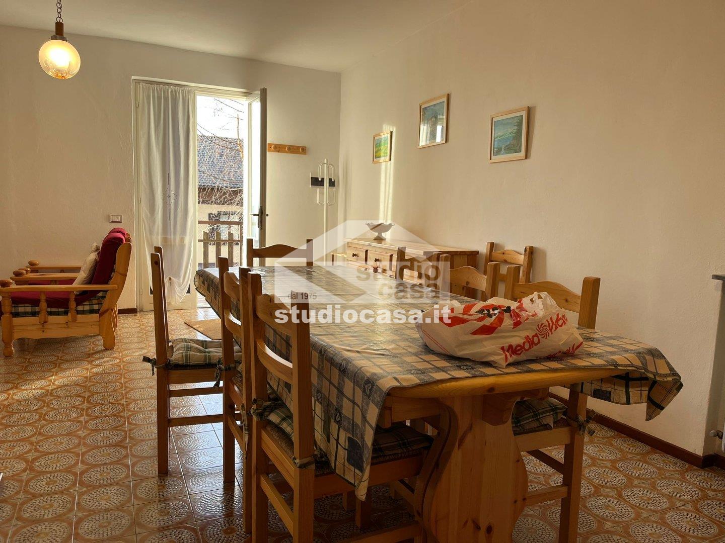 Villa a schiera di testa in vendita a Costa Serina