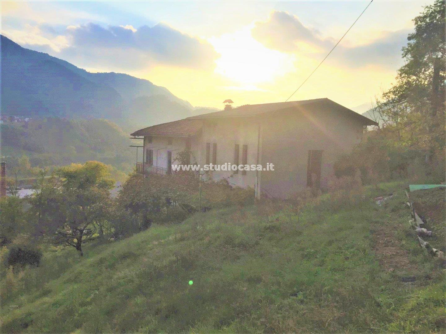 Casa Rustica in vendita a Zogno