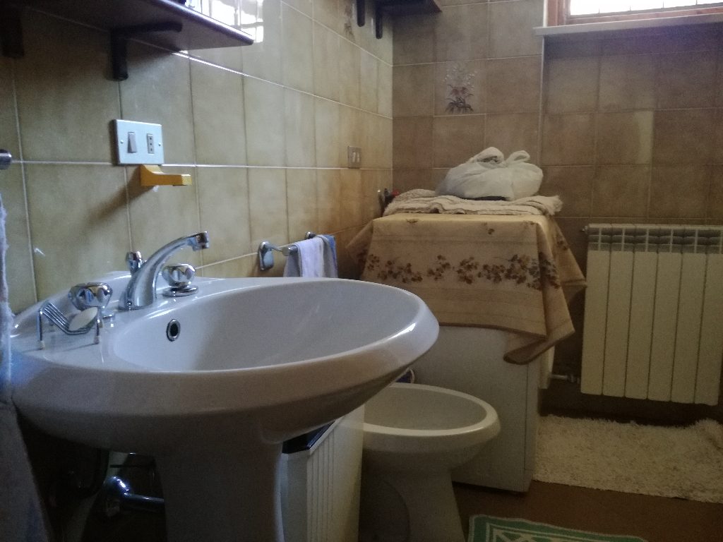 Appartamento in vendita a Val Brembilla