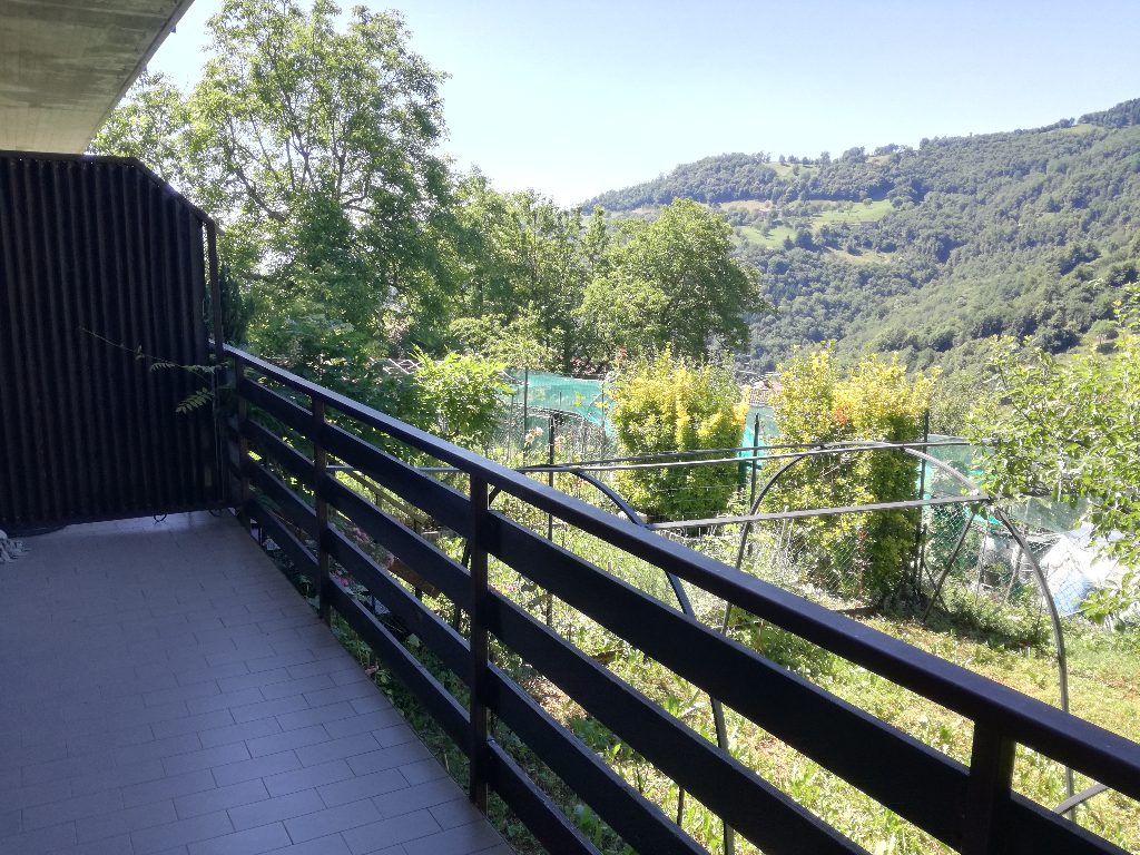 Appartamento in vendita a Val Brembilla