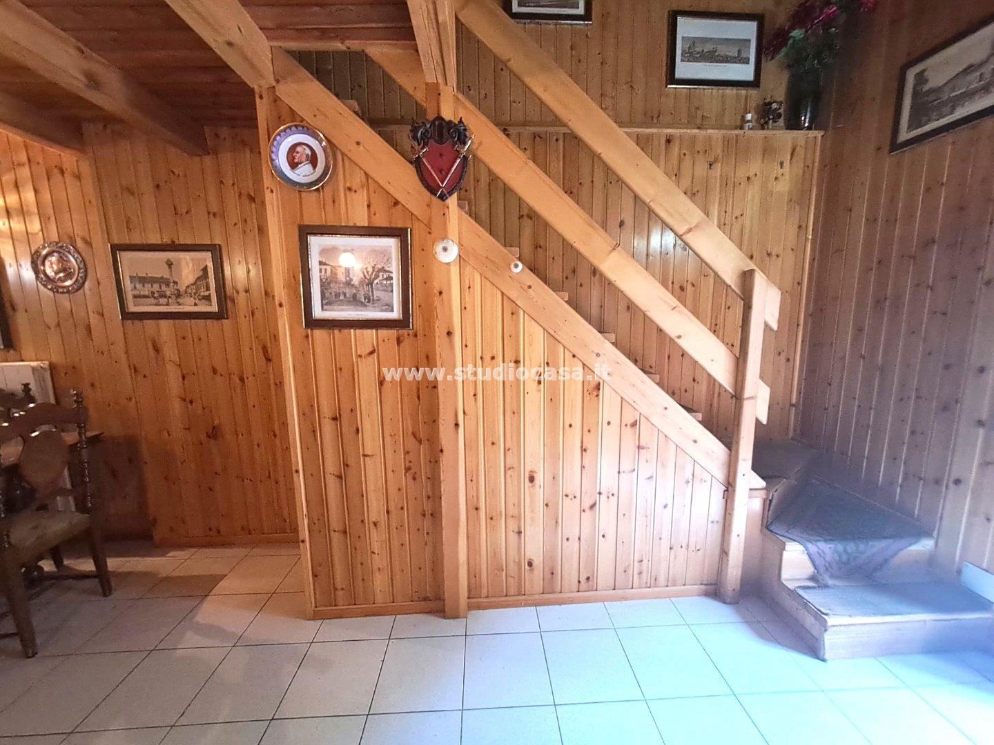 Appartamento in vendita a Carona