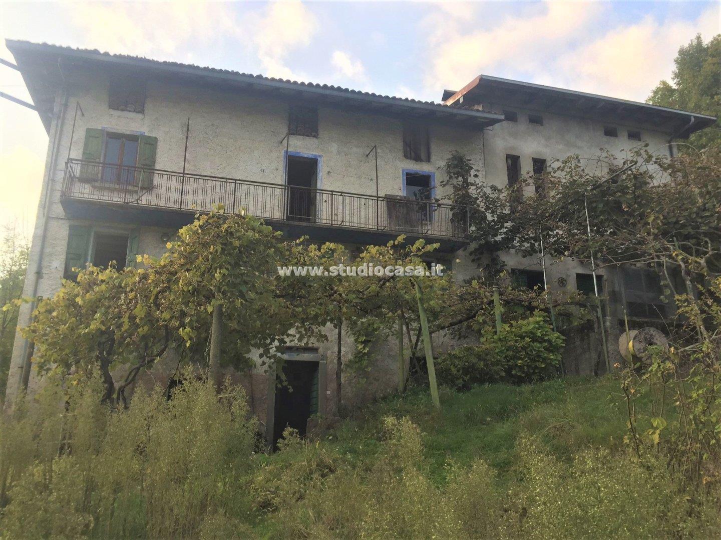 Casa Rustica in vendita a Zogno