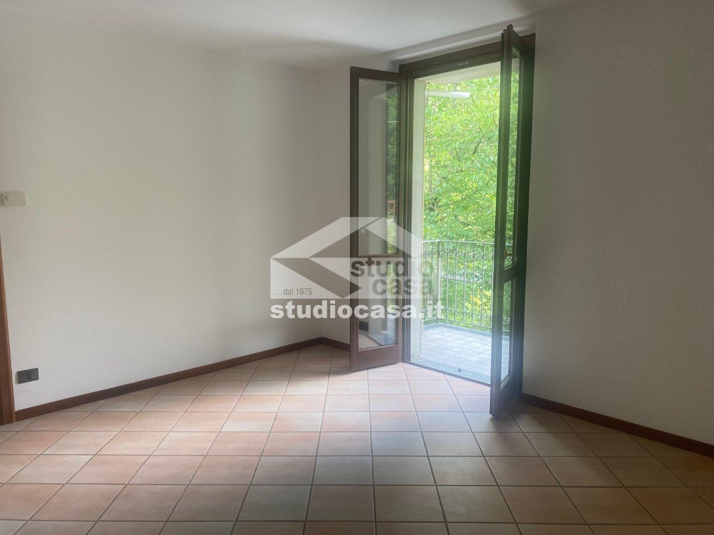 Appartamento in vendita a Lenna