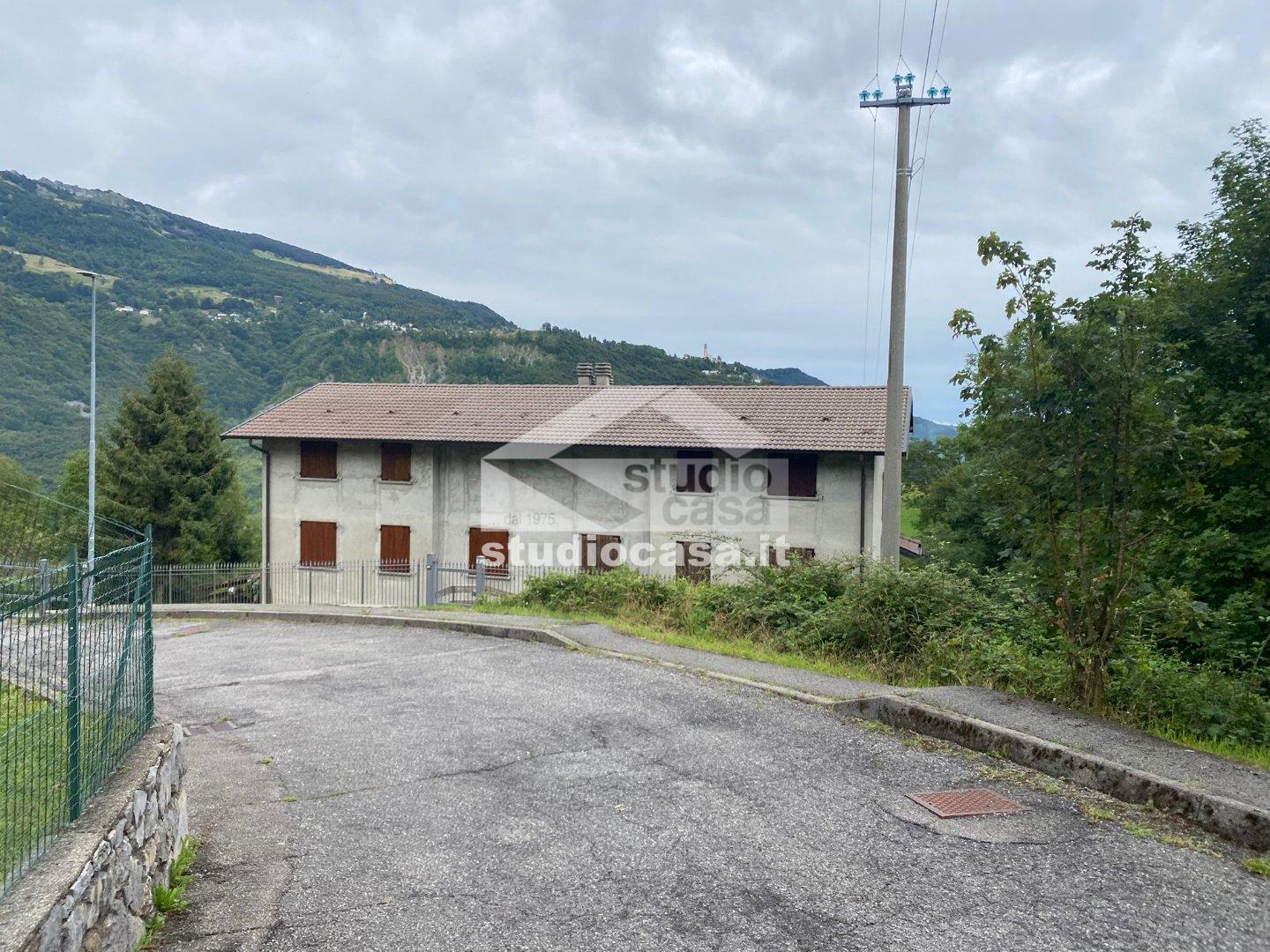 Villa Bifamiliare in vendita a Brumano