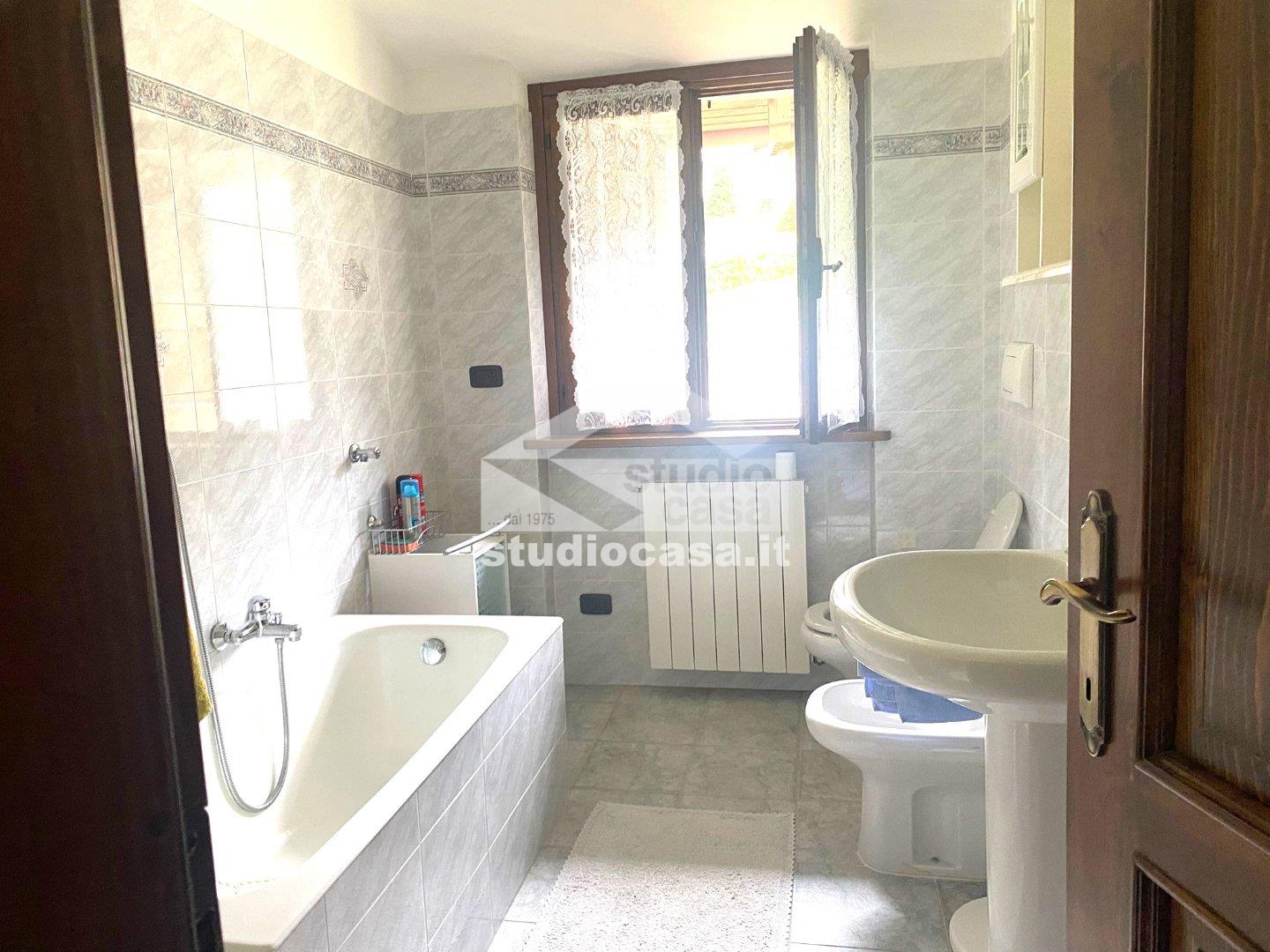 Villa Bifamiliare in vendita a Brumano