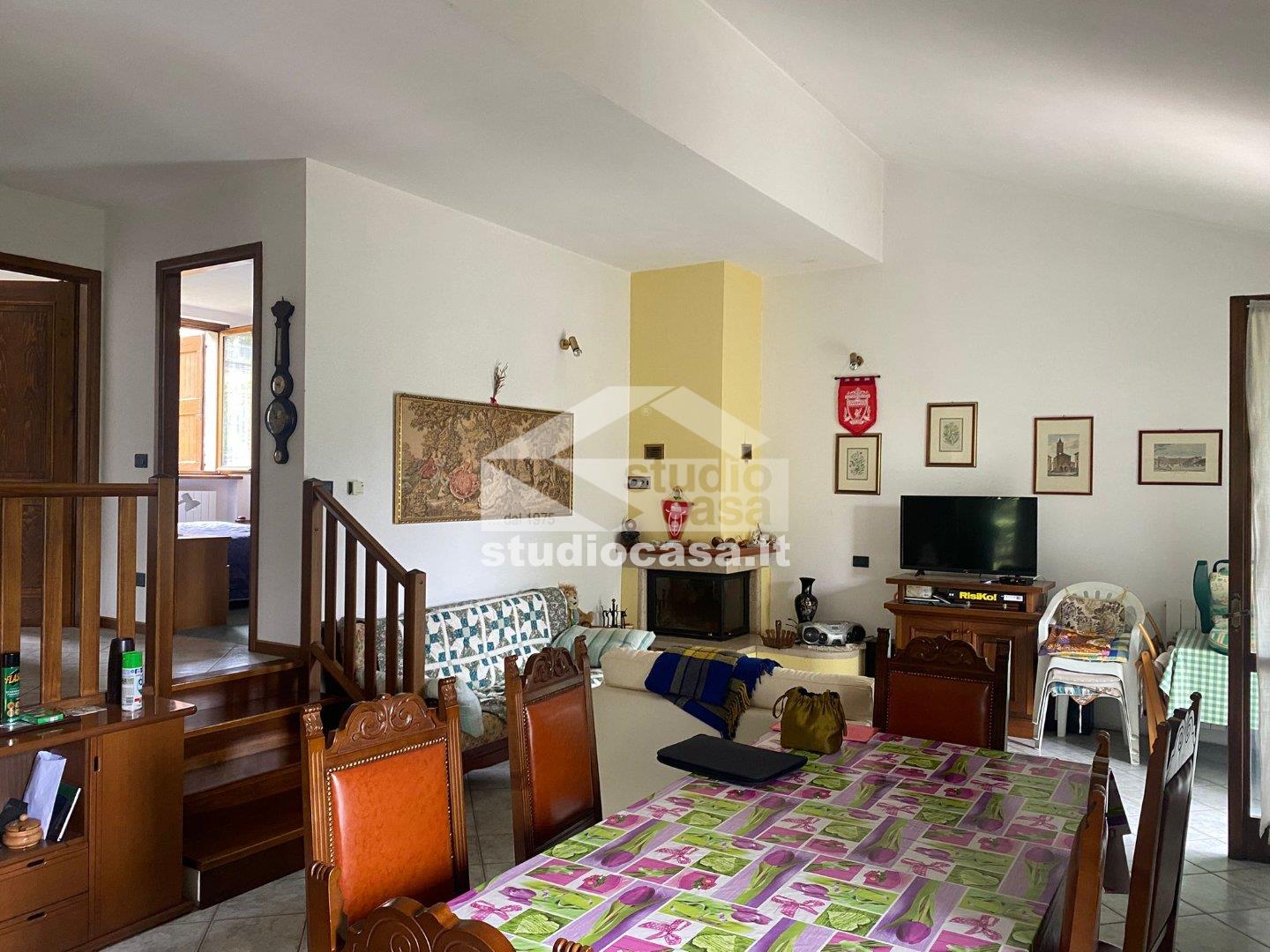 Villa Bifamiliare in vendita a Brumano