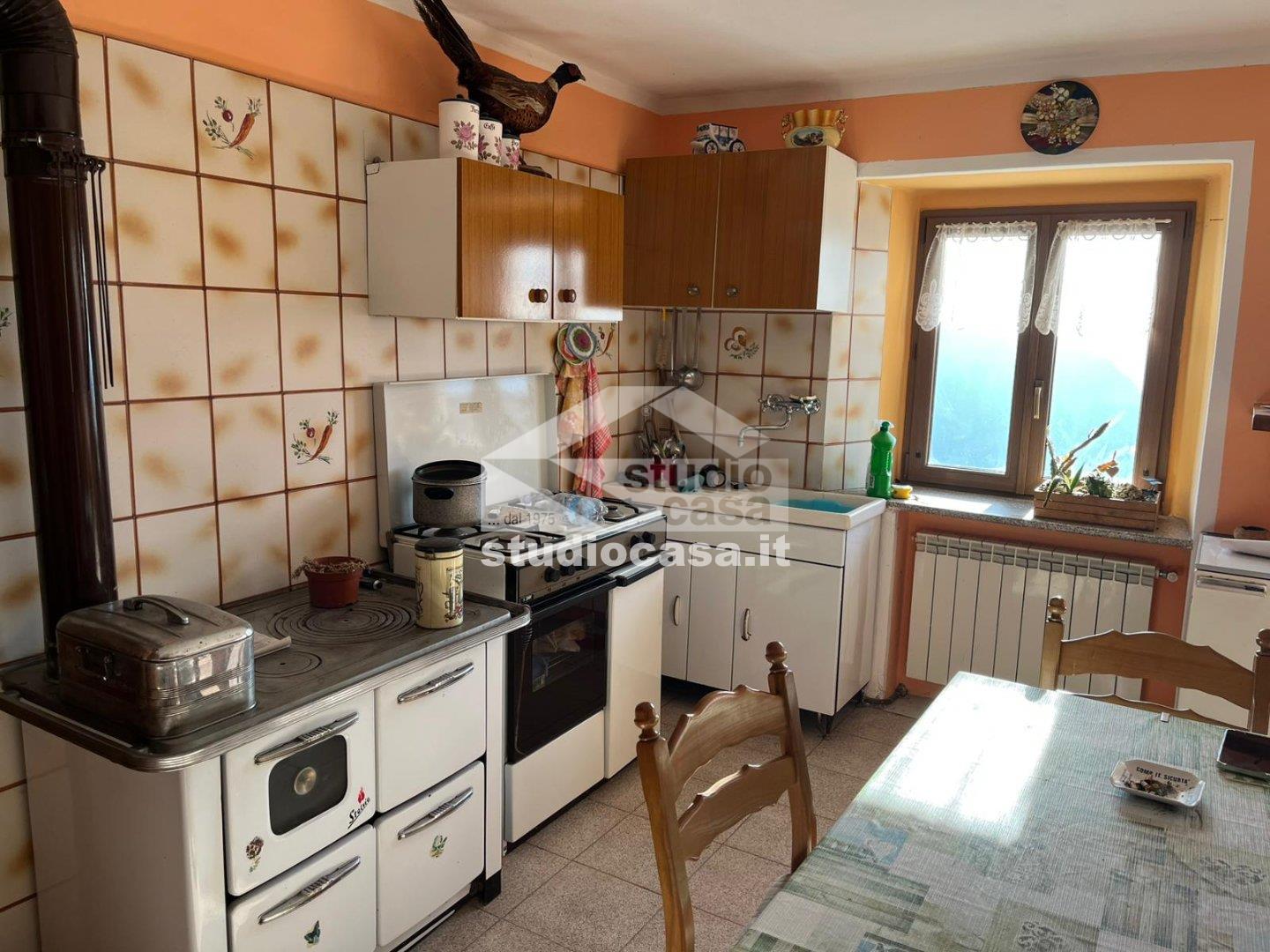 Appartamento in vendita a Dossena