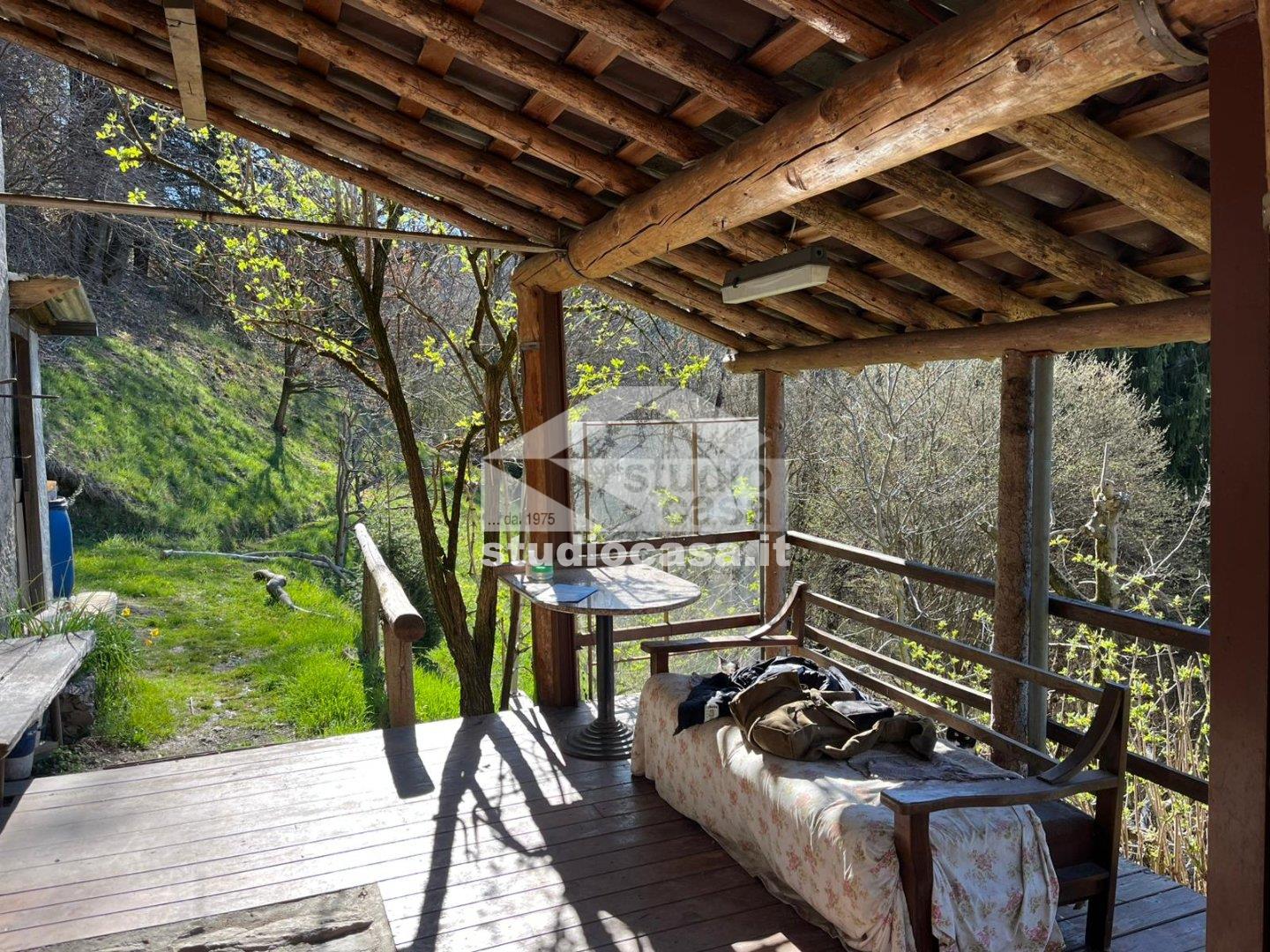 Casa Rustica in vendita a Dossena