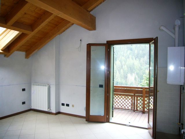 Appartamento in vendita a Carona