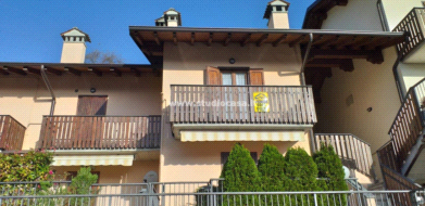 Appartamento in vendita a Dossena