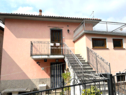 Appartamento in vendita a Costa Serina