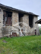 Casa Rustica in vendita a Rota d'Imagna
