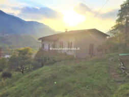 Casa Rustica in vendita a Zogno