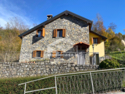 Casa Unifamiliare in vendita a Taleggio