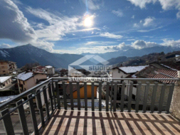 Appartamento in vendita a Dossena