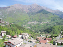 Appartamento in vendita a Oltre il Colle