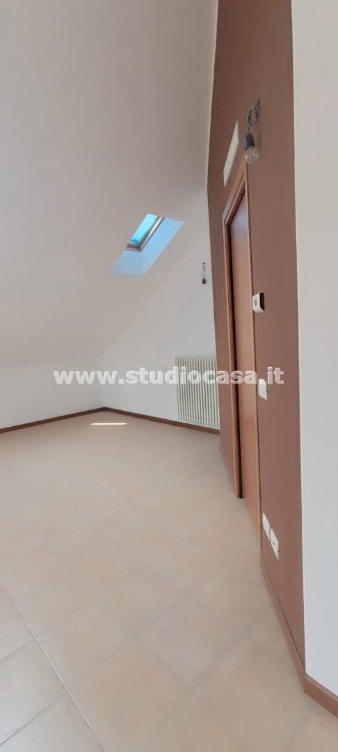 Mansarda in affitto a Melegnano