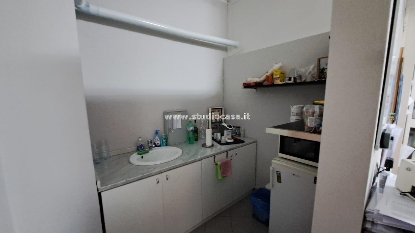 Ufficio in affitto a Melegnano