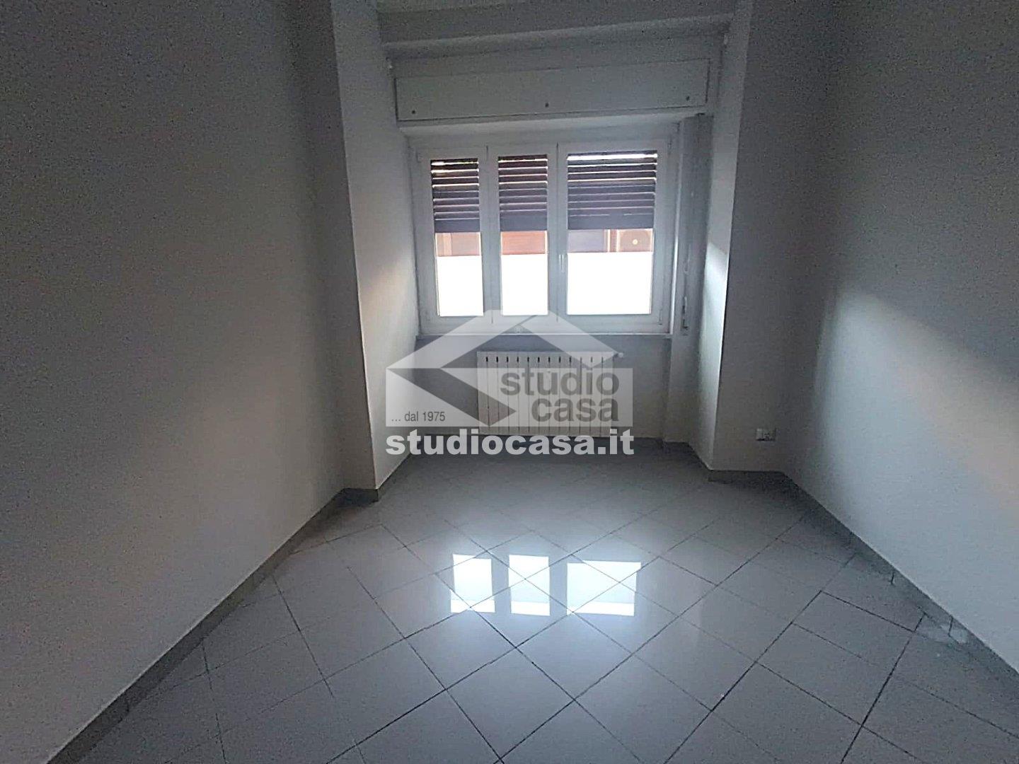 Ufficio in affitto a Melegnano
