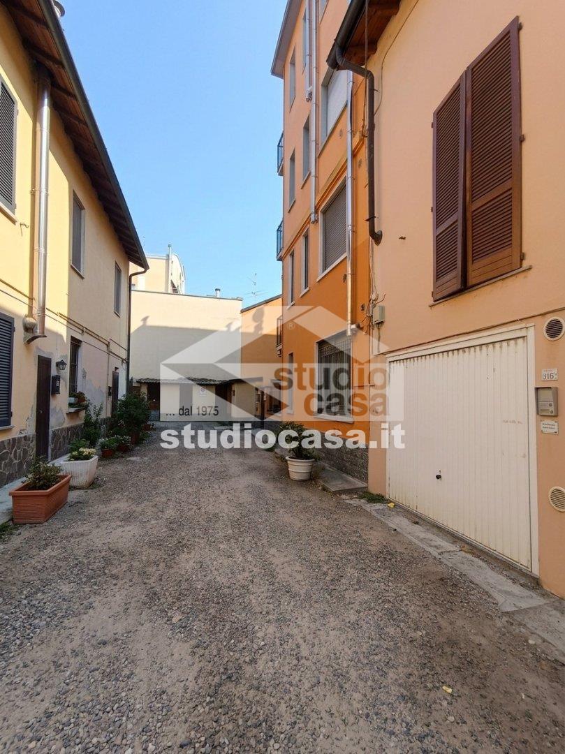 Appartamento in affitto a Melegnano