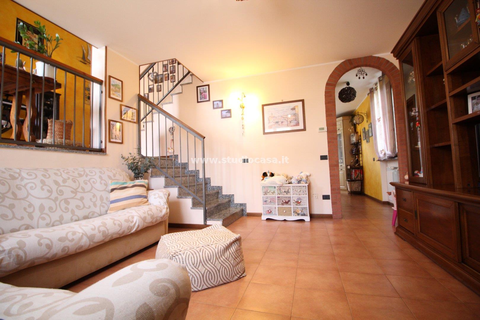 Villa a schiera di testa in vendita a Caselle Lurani