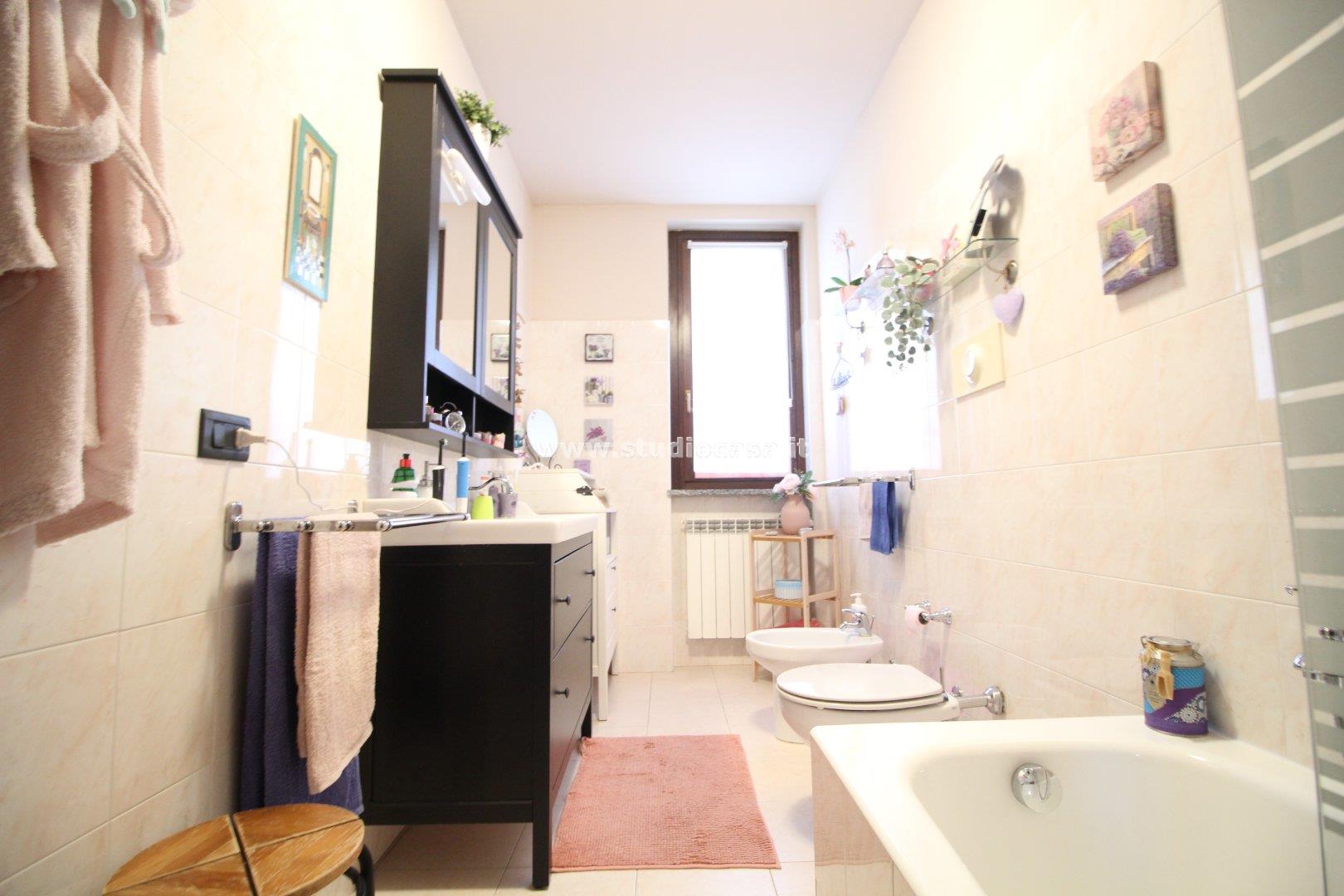 Villa a schiera di testa in vendita a Caselle Lurani