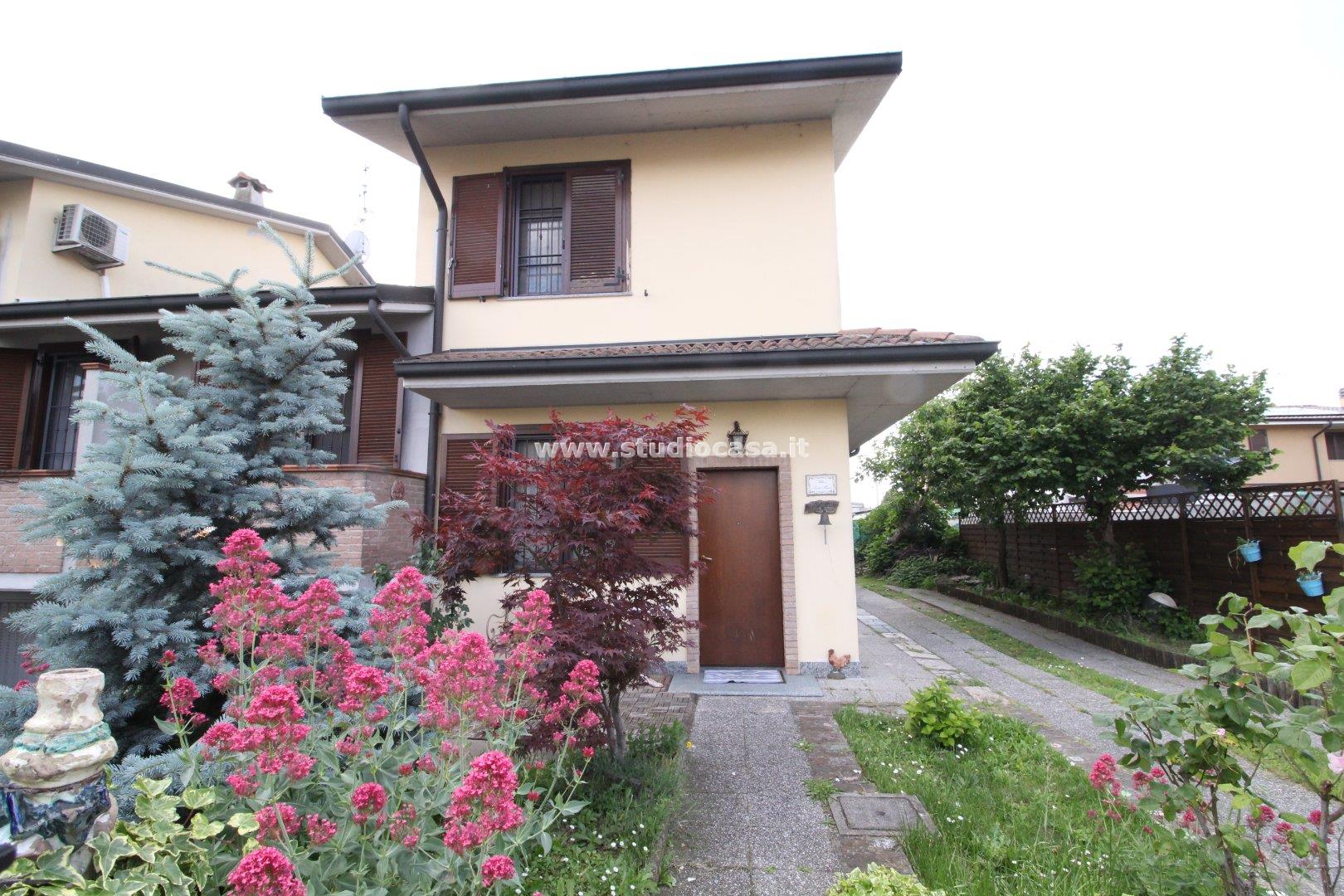 Villa a schiera di testa in vendita a Caselle Lurani