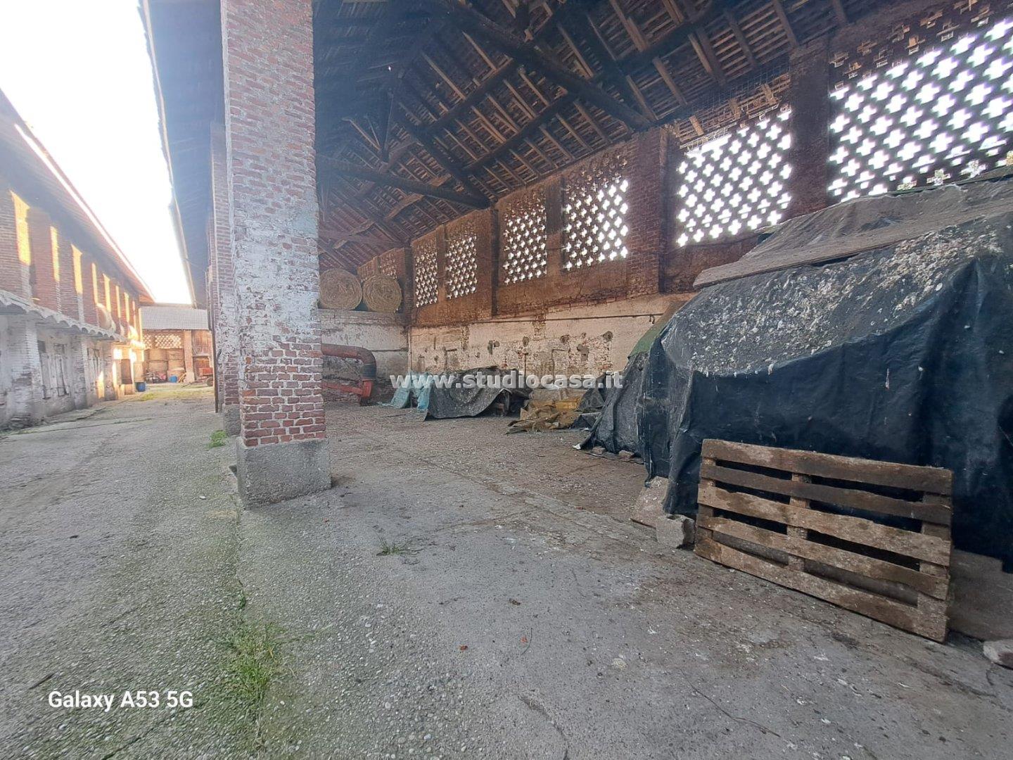 Capannone in vendita a Casaletto Lodigiano